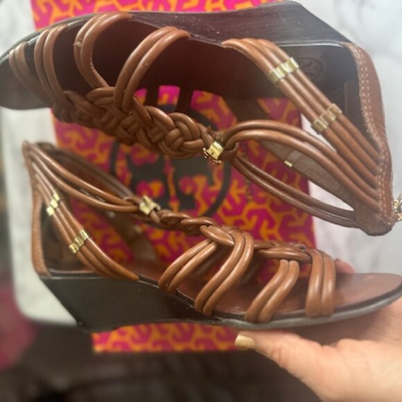 Tory Burch Brown Leather Woven Strappy Small Wedge Sandals Sz 8 - Picture 9 of 10